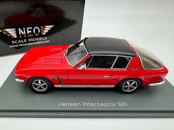 Jensen Modellini d'auto: Jensen Interceptor III ROT/SCHWARZ 1:43 NEO – Nuovo e nell'imballaggio originale da Suhr venduto da Moebelsiralfred 2