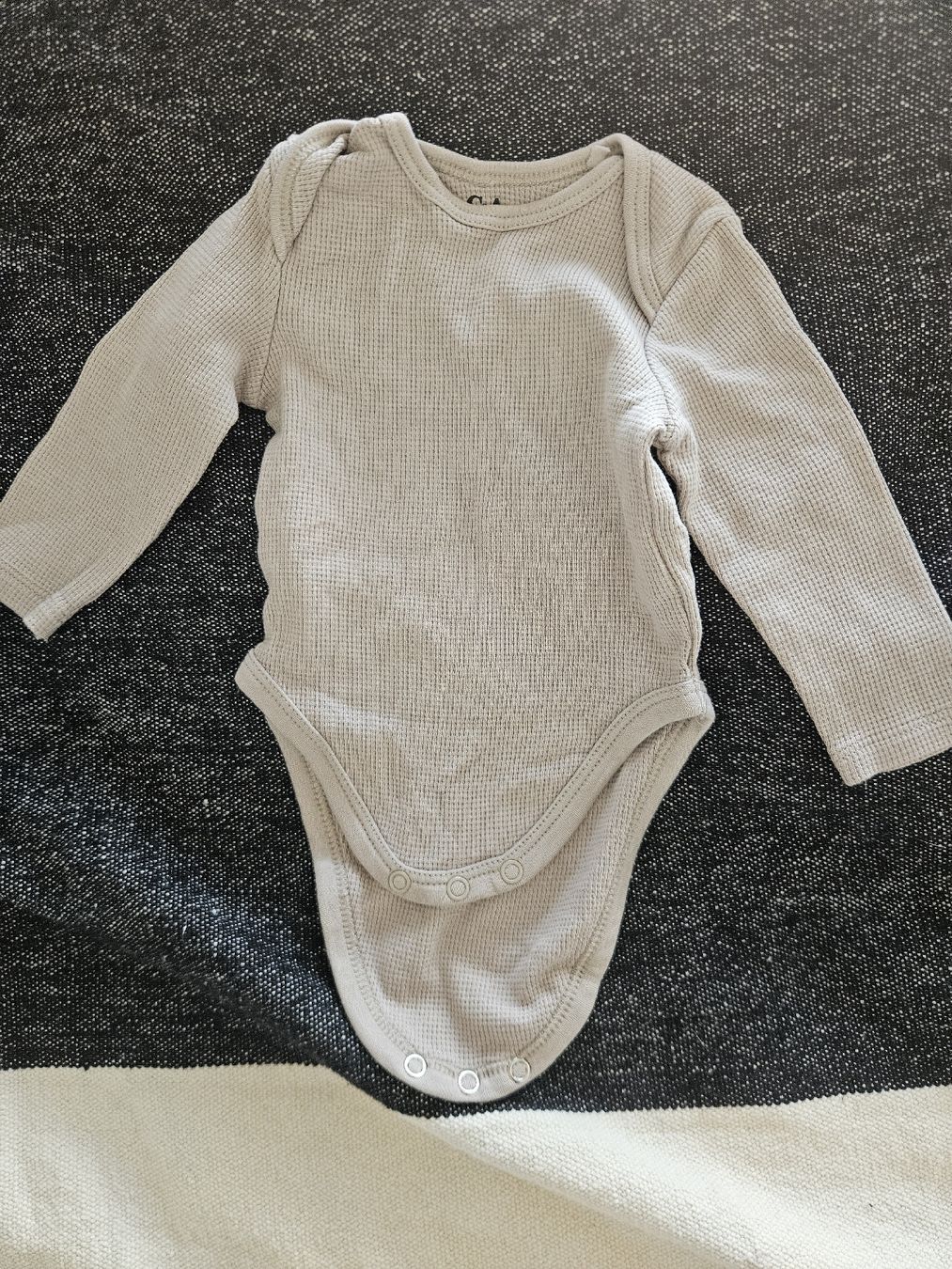C&A Unterwäsche: Body langarm beige Grösse 62cm – Neu (gemäss Beschreibung) aus Wil SG von an_ka