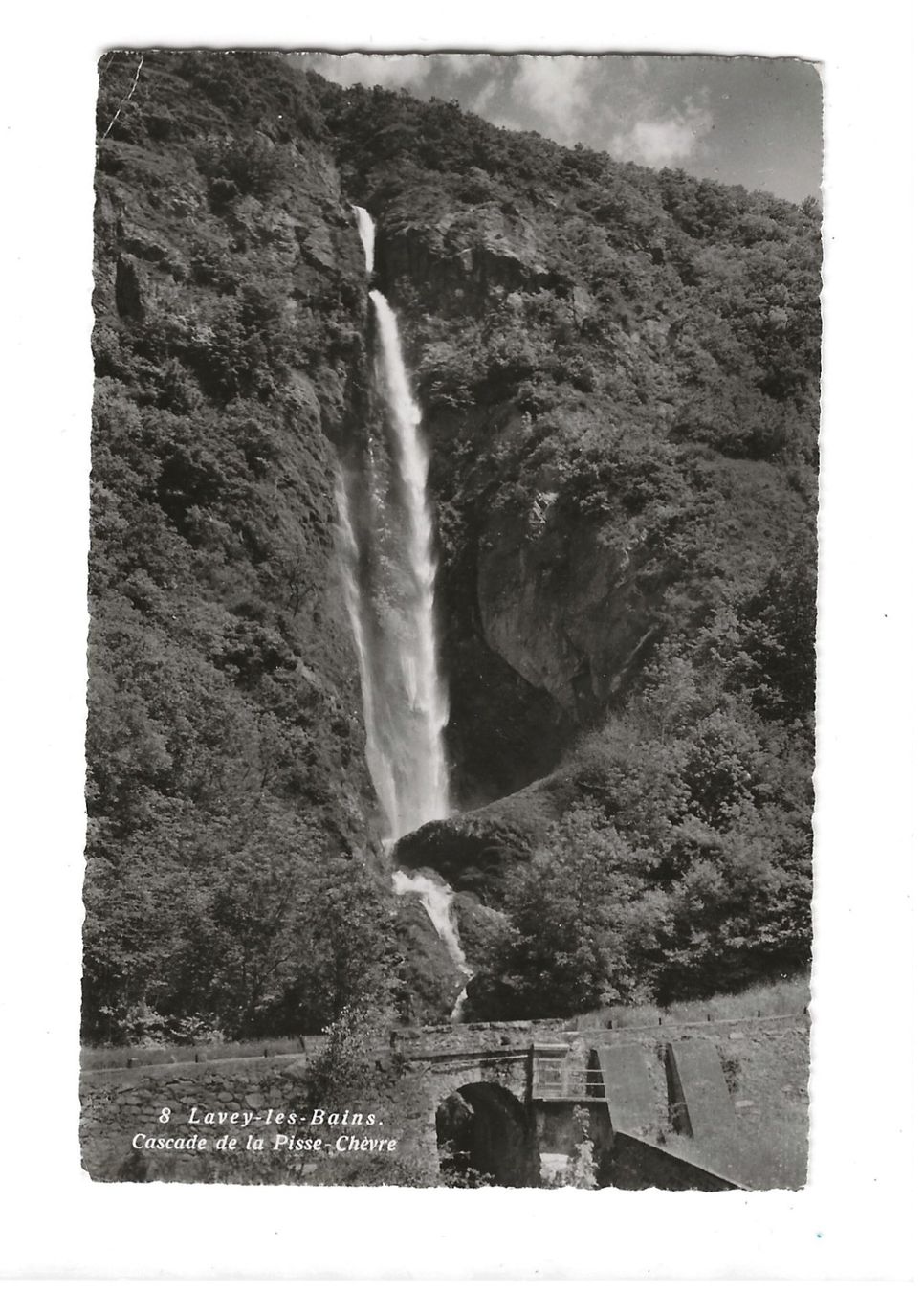 Cartoline postali: AK 1968 Cascade de la Pisse-Chevre, Lavey – Usato da Greifensee venduto da 315WDO