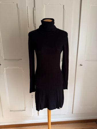 Rollkragen Feinstrickkleid schwarz 38