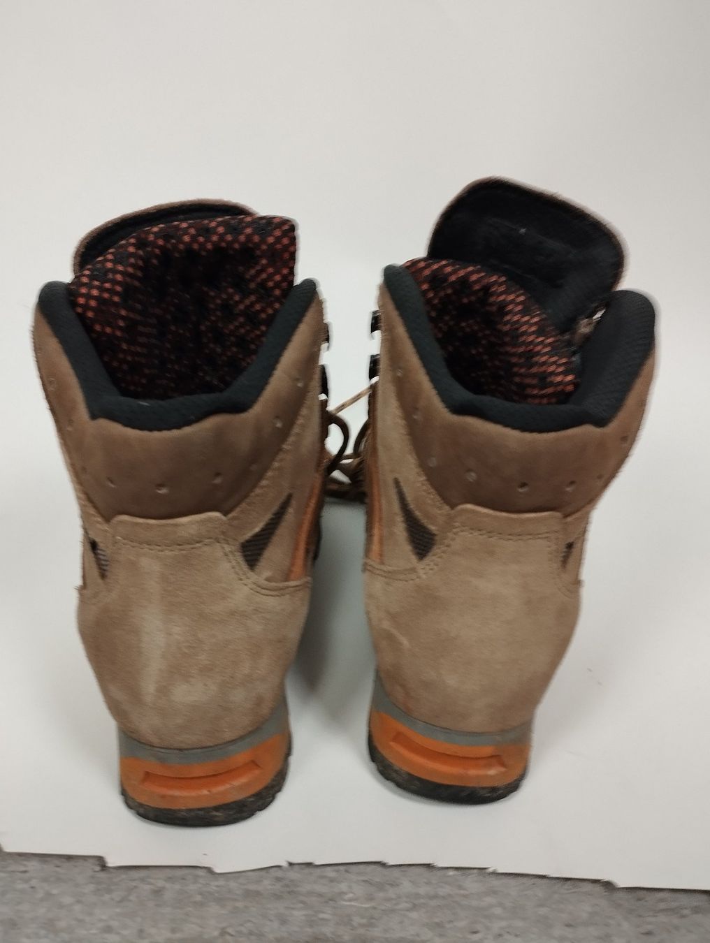 Meindl Scarpe da donna: Meindl Wanderschuhe Gr.39 – Usato da Hombrechtikon venduto da BAZ-Vintage 1