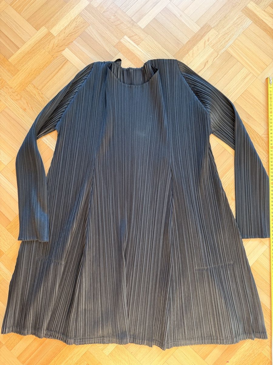 Issey Miyake Pullover & Sweatshirts: Issey Miyake Oberteil – Neu (gemäss Beschreibung) aus Zumikon von timmy15