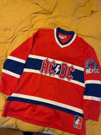 Maillot ACDC world tour 2015 Canadien de MontréaL très rare