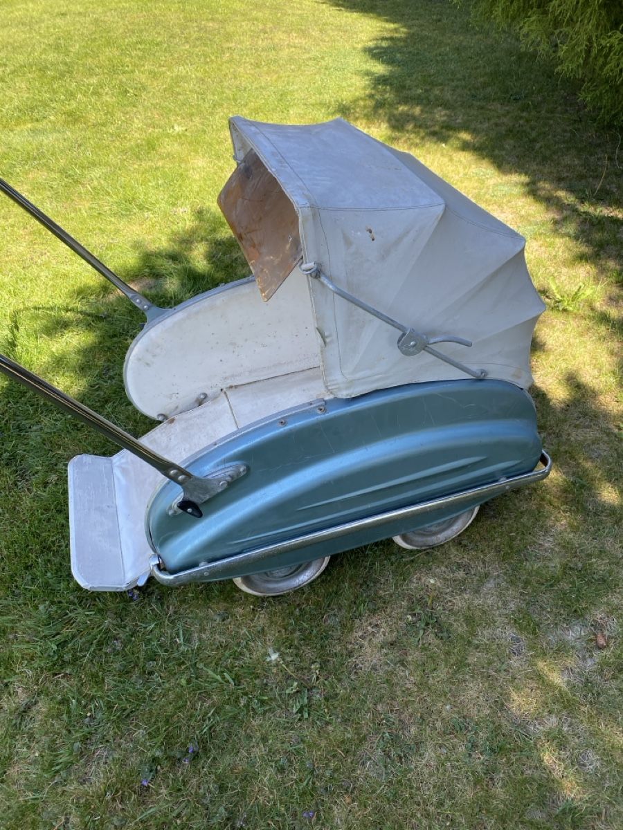 Carrozzine: Kinderwagen Oldtimer  – Usato da Kehrsatz venduto da Brunioli