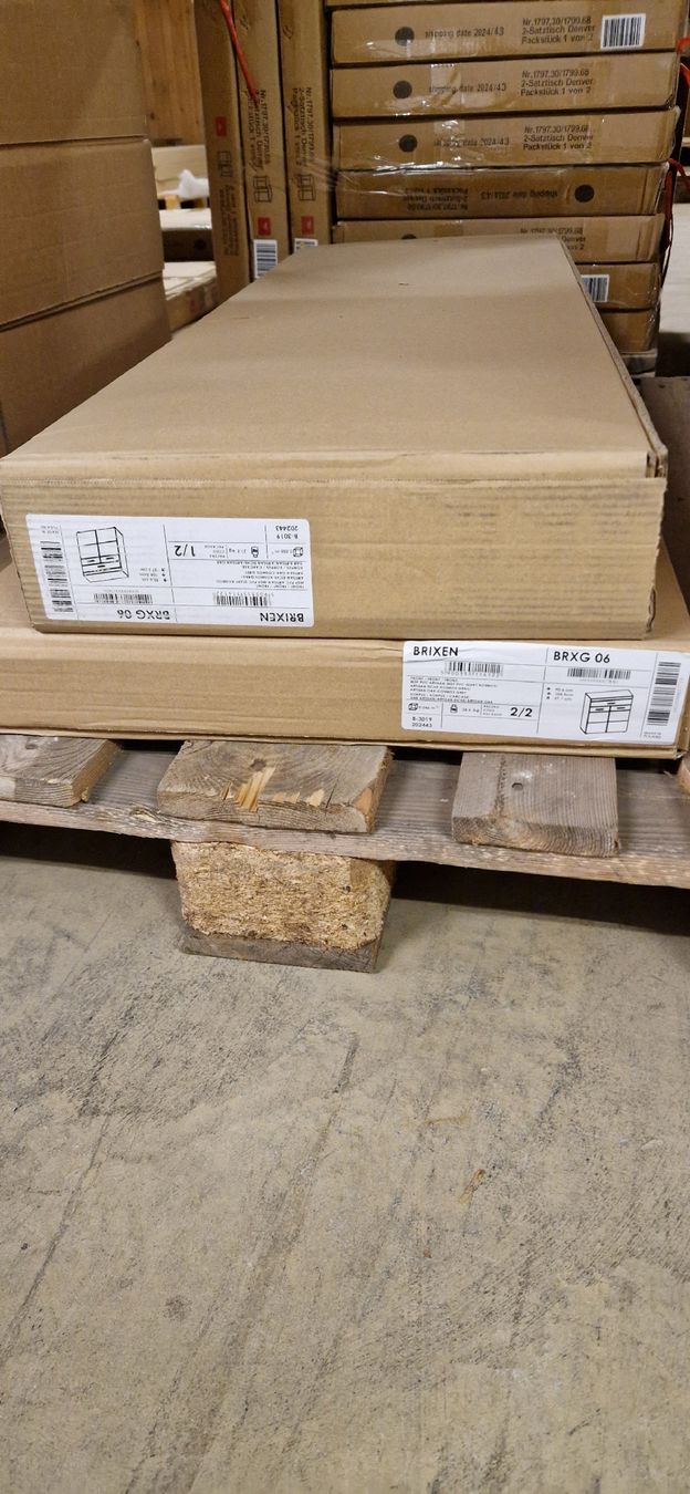 Guardaroba: Garderobe neu – Nuovo e nell'imballaggio originale da Lützelflüh-Goldb venduto da Rampenverkauf_72_ 5