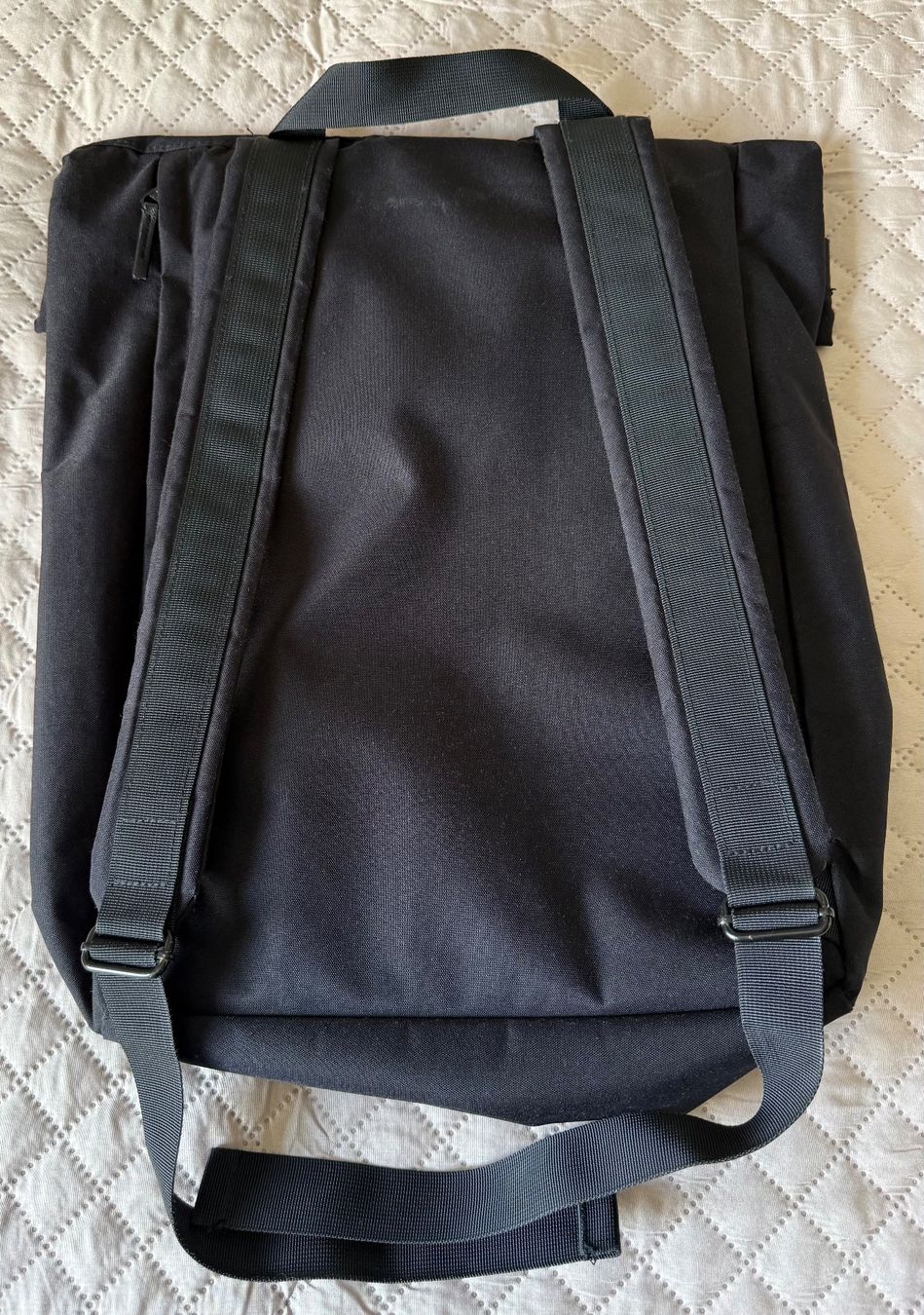 Rucksäcke: Schwarzer Ucon Acrobatics Rolltop Rucksack, wasserabweisend – Gebraucht aus Ehrendingen von ErikaKrisztina 1