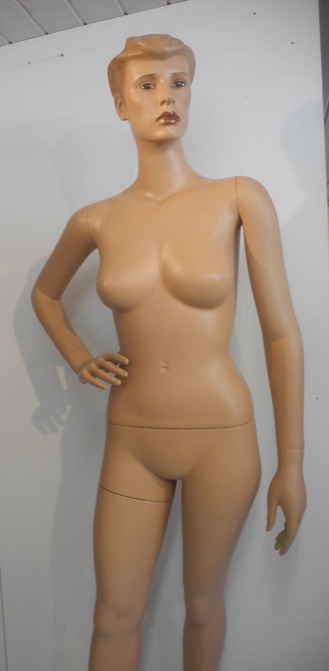 Altro in Decorazioni & Accessori: Schaufensterpuppe / Mannequin antik "Heidi" – Usato da Kottwil venduto da Crazyrolf 2