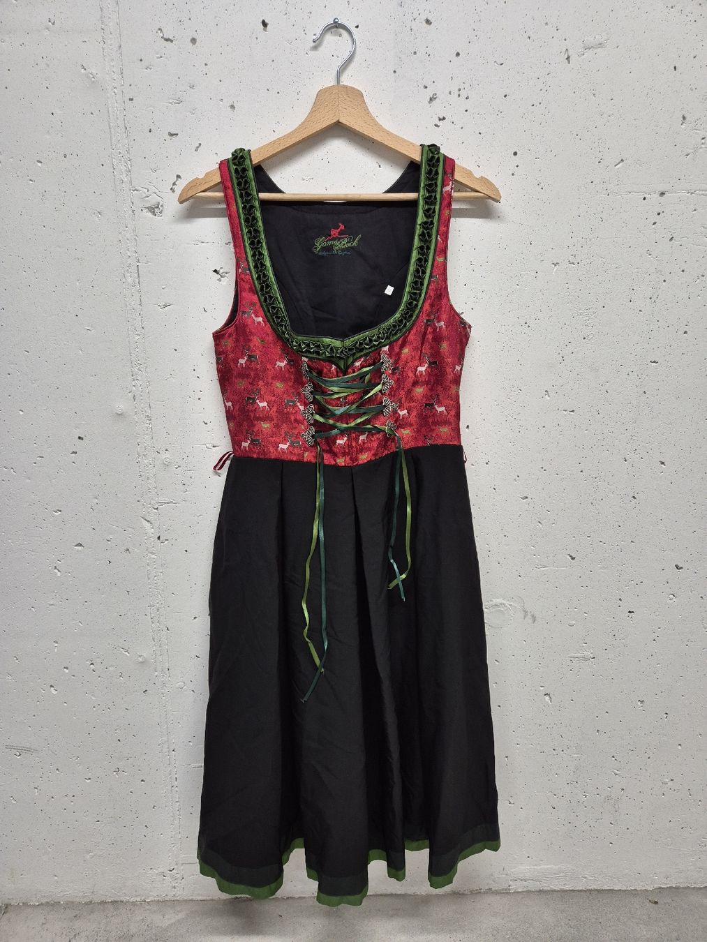 Vestiti: Dirndl "Gams Bock" Grösse 36 – Usato da Wallisellen venduto da Janpo