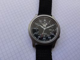SEIKO 5