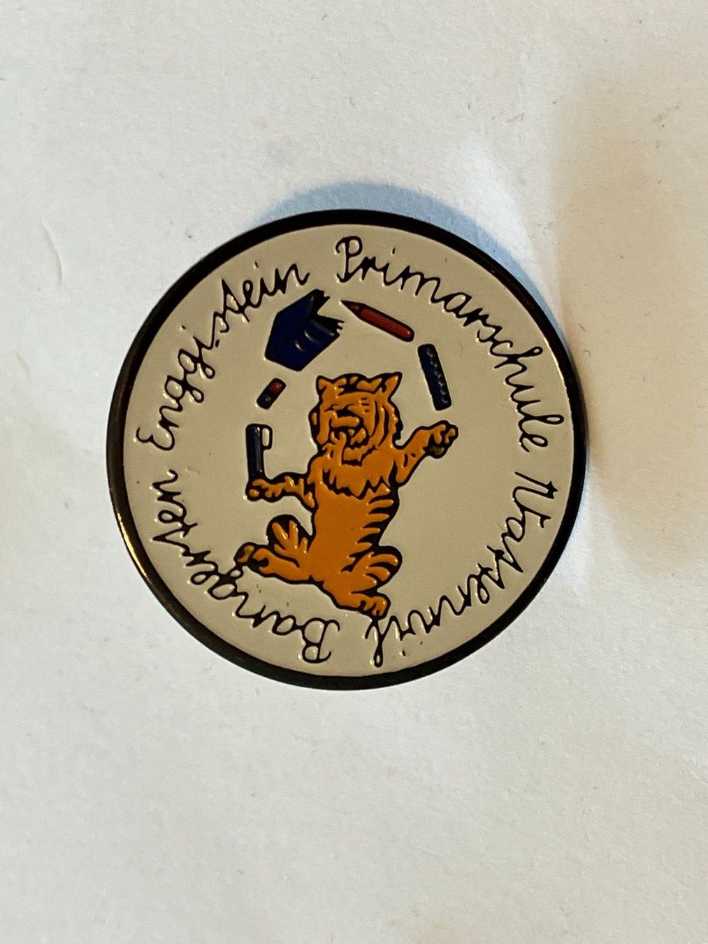 Plaquettes & Badges: 1 Pin Primarschule Enggistein – D'occasion à Basel par djwwpp