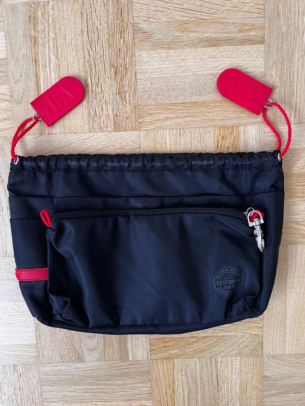 Taschen: Tintamar VIP Handtasche Organizer – Gebraucht aus Zürich von Kleanthy