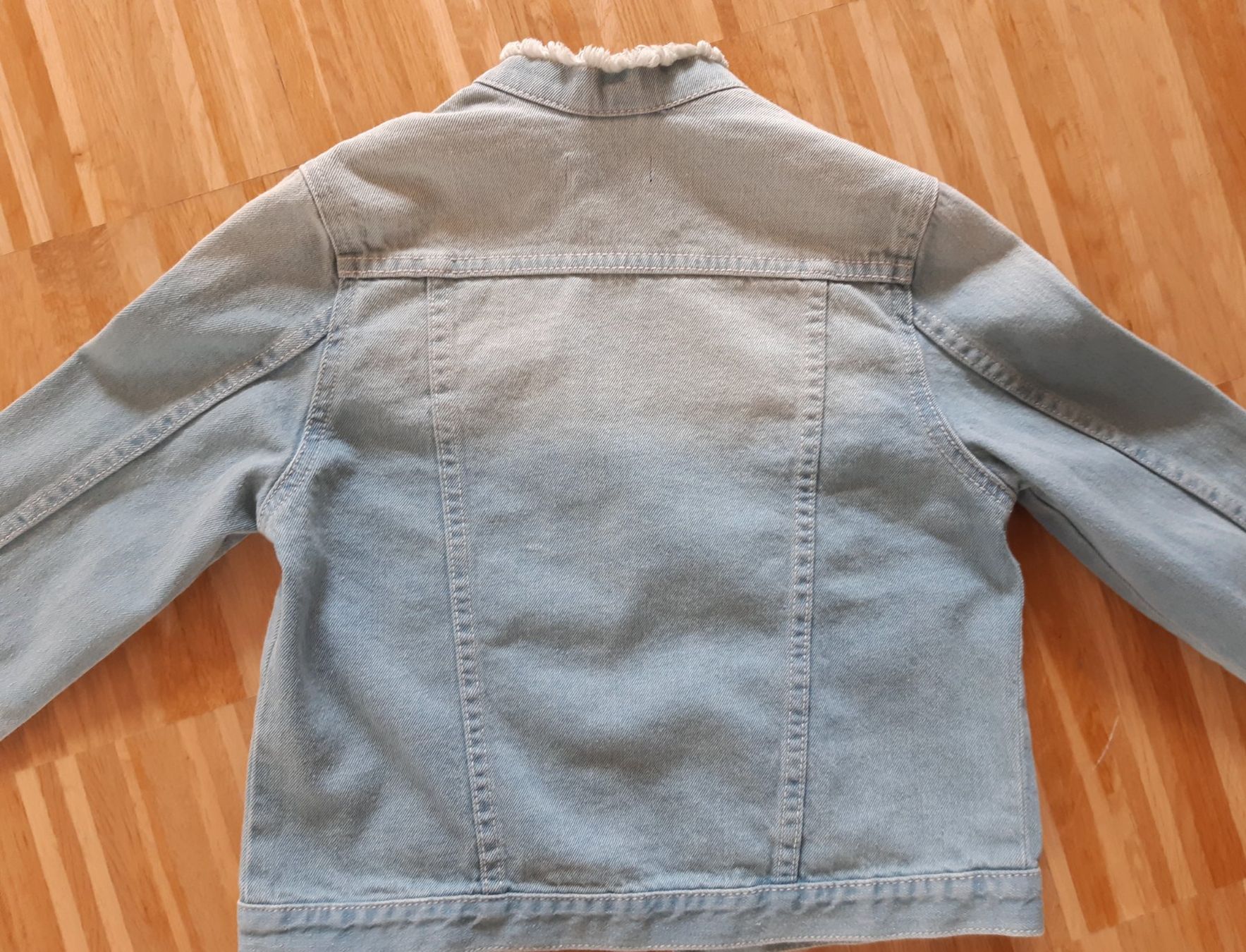 Tchibo Jacken: Kinder Jeans Jacke 122 / 128 von TCHIBO – Gebraucht aus Zürich von tobiasscheid 3