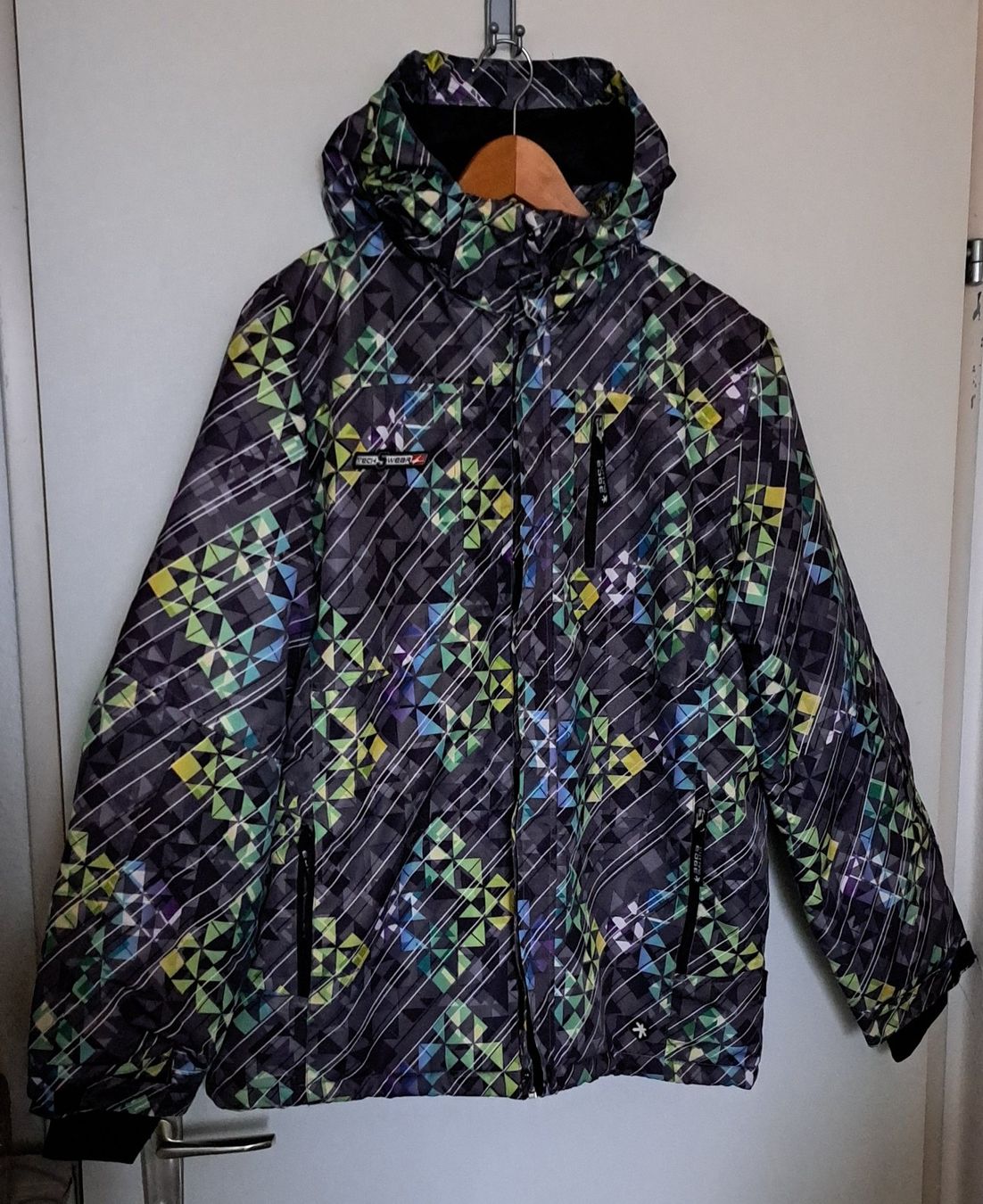 Giacche: Veste anorak "Cutting Edge" taille 176 – Usato da Meyrin venduto da gazon02