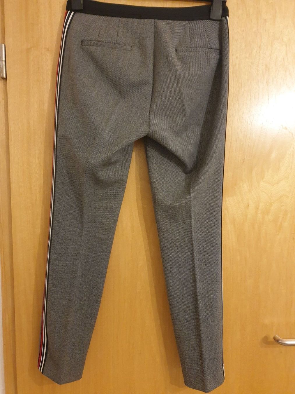Zara Pantaloni: Pantalon, S, Zara, excellent état – Nuovo (secondo la descrizione) da Neuchâtel venduto da Verenas12 1
