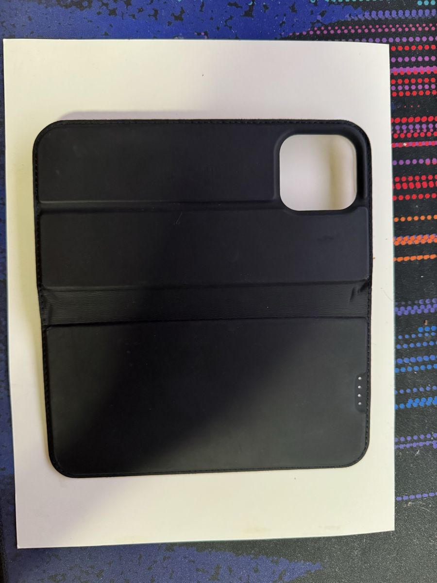 Covers & Schutzfolien: Iphone 15 pro Max Klapphülle – Gebraucht aus Basel von YMSP 3