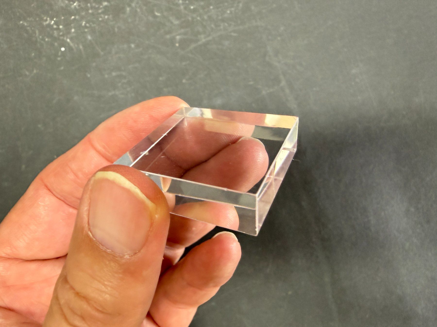 Edelmetalle: Elementwürfel Wolfram 1x1x1 cm mit Gravur auf Display – Neu und originalverpackt aus Lützelflüh-Goldb von Elementis 1