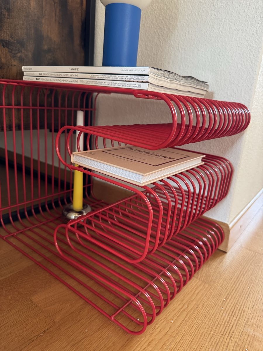Cassettiere: Roter Beistelltisch Neu – Nuovo e nell'imballaggio originale da Männedorf venduto da mariadelrocioeberle 2