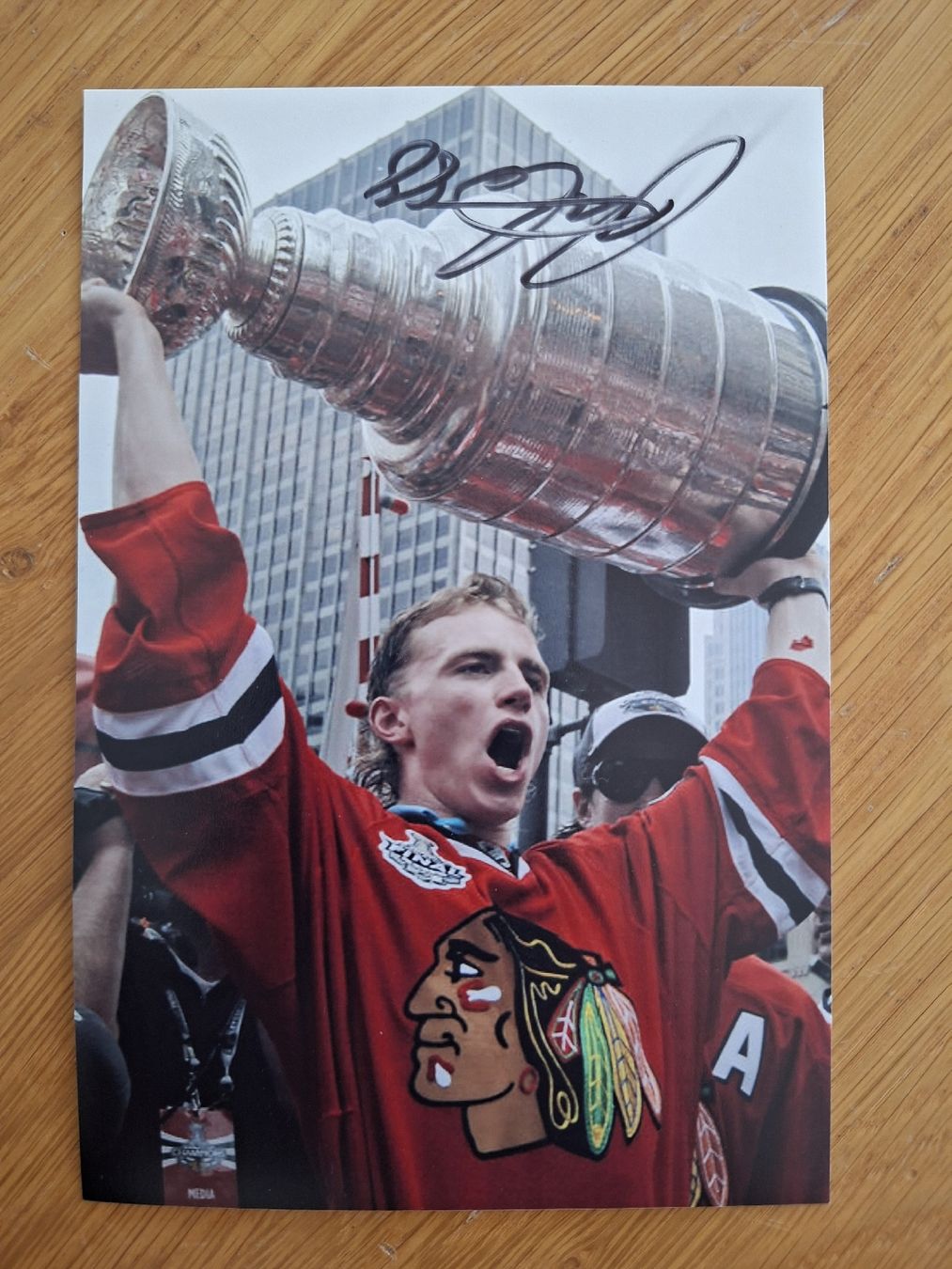 Autografi: Patrick Kane NHL Autogramm Stanley Cup persönlich getroffen – Usato da Thun venduto da wuschu