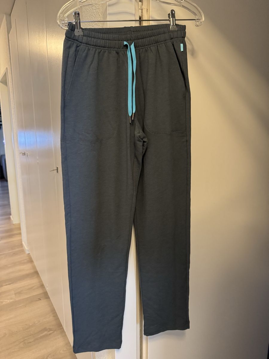 Calida Pantaloni: Calida Jogginghose Grösse S mit Etikett – Nuovo e nell'imballaggio originale da zürich venduto da dalia06 1