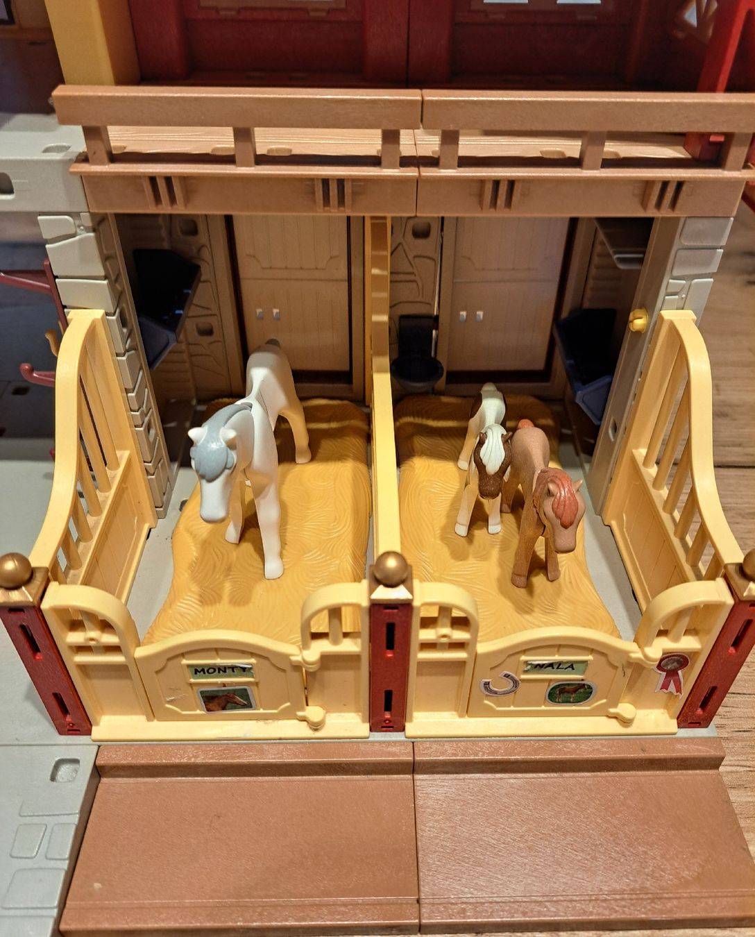 Playmobil Giocattoli: Playmobil Reiterhof – Usato da Thörigen venduto da leo_55vw 1