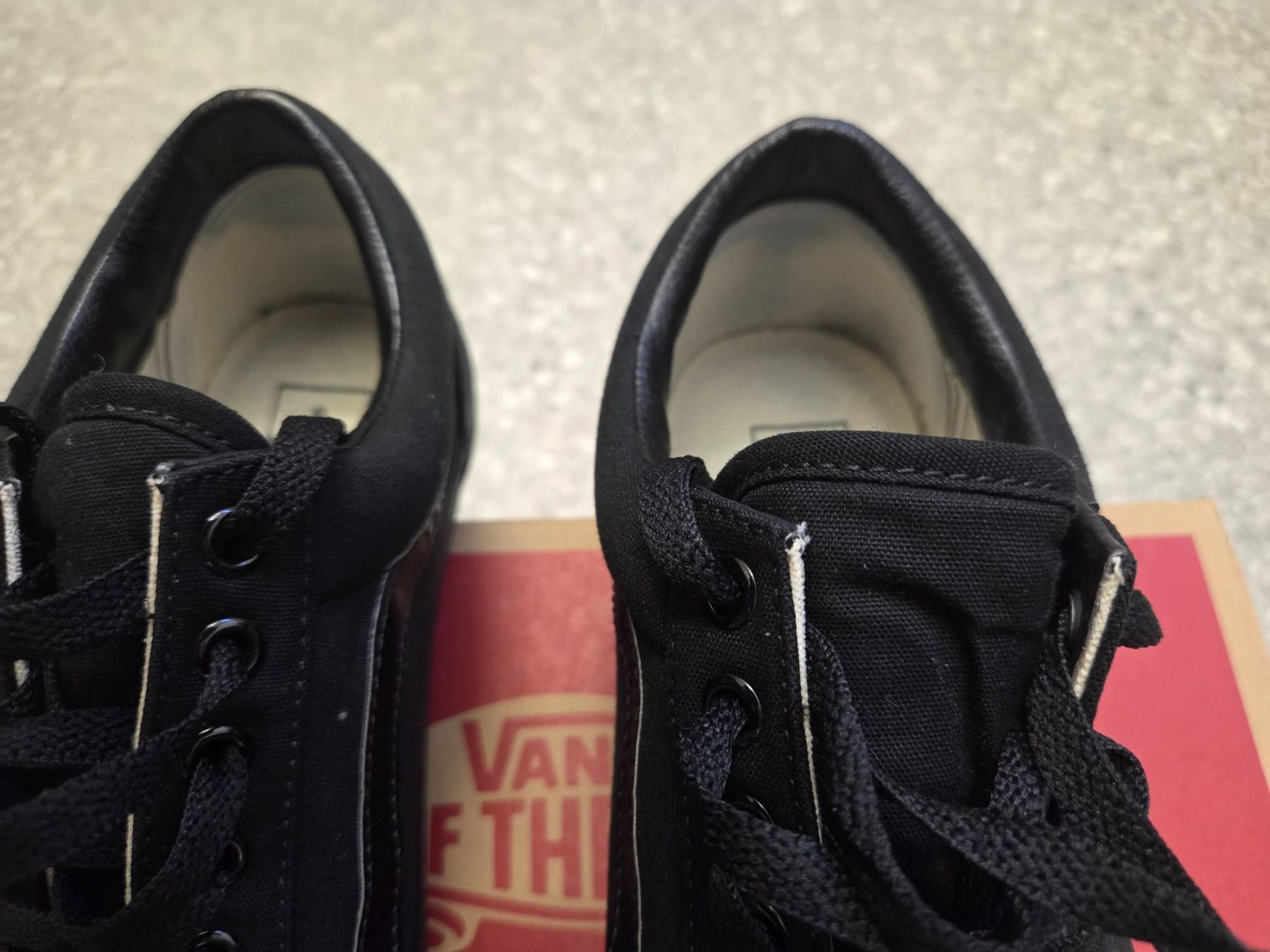 Vans Herrenschuhe: Vans Old Skool - Black/Black 44 – Gebraucht aus Sempach Station von Miss_sixty6 3