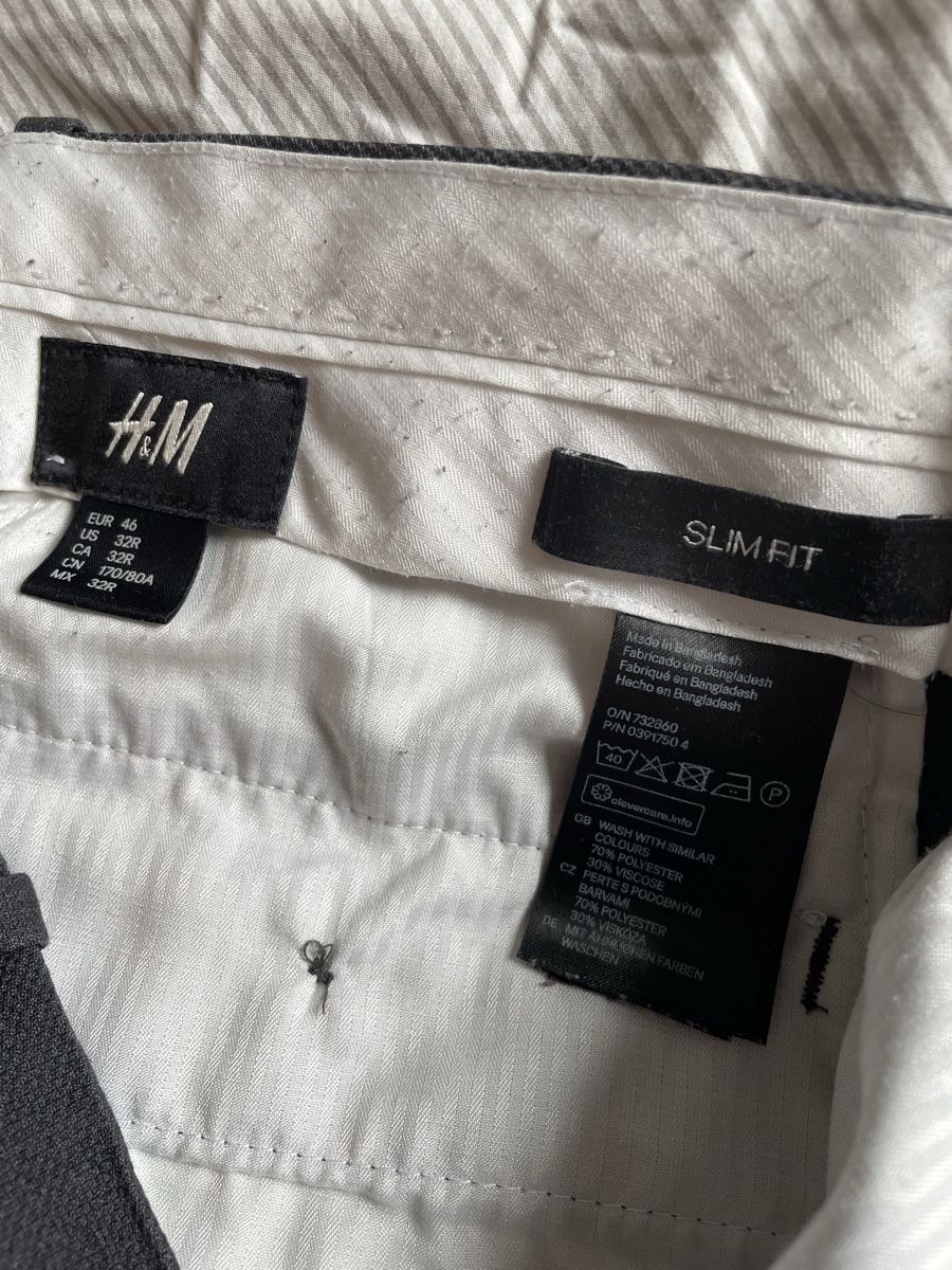 H&M Pantaloni: Pantalon de costume – Usato da Neirivue venduto da Frck 2