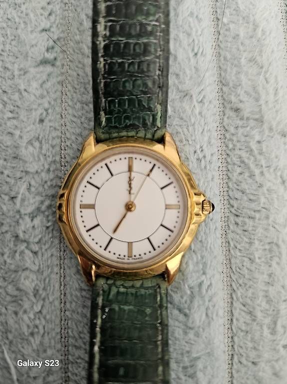 Orologi: Yves Saint Laurent Damenuhr – Usato da Wallisellen venduto da BeautyBee 3