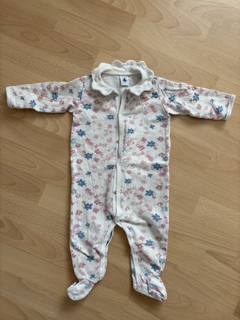 Petit Bateau Baby Pyjama, Gr. 74, Blumenmuster, wie neu!