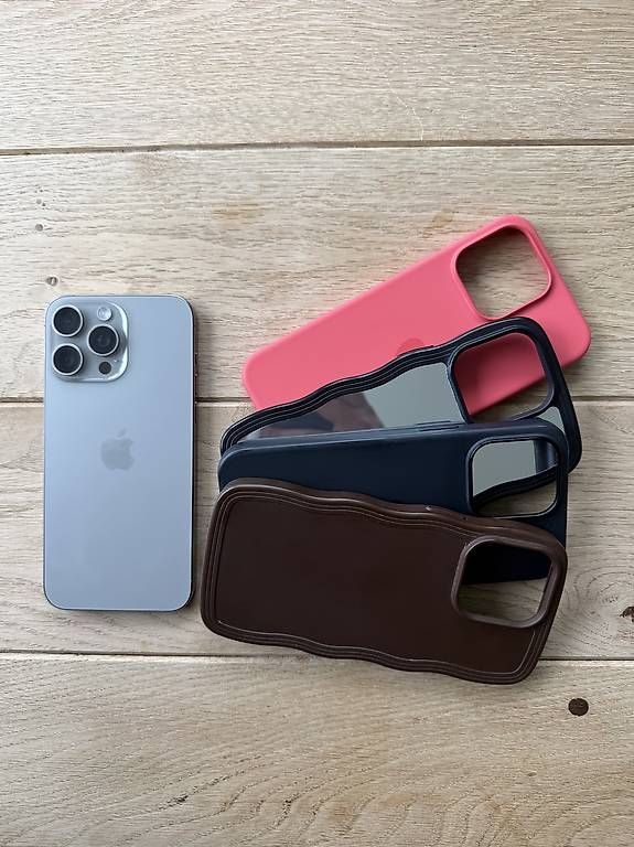 Apple Telefoni cellulari / Smartphones: iPhone 15 pro Max 512 GB – Usato da Dietikon venduto da van_7d55