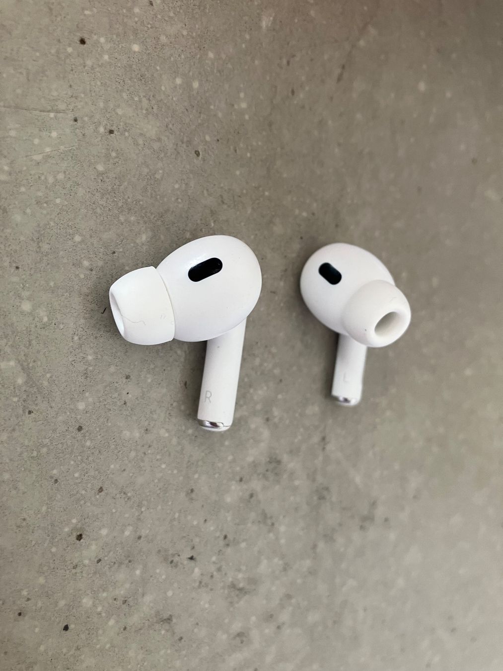 Apple Cuffie: APPLE Air Pods Pro 2 – Usato da Lausanne venduto da mr.v 6