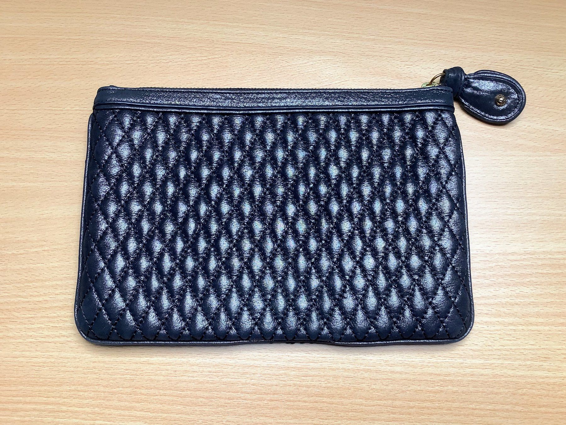 Juicy Couture Borse da donna: Juicy Couture Large Black Leather Sequin Clutch – Usato da Founex venduto da sweetcouture 4