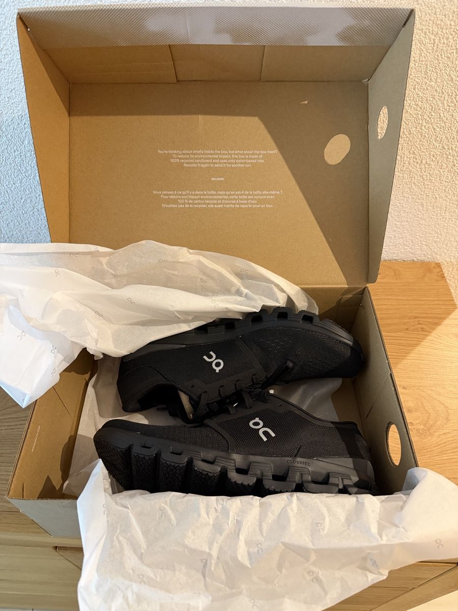 On Chaussures hommes: Schuhe ON Cloud  X4 | Grösse 44 | Black – Neuf (Voir description) à Grosswangen par winkelfeld 1
