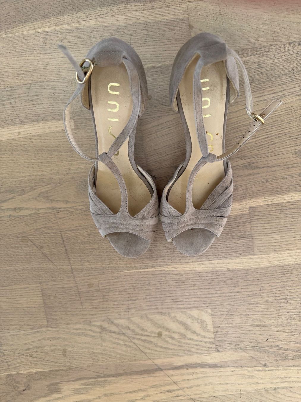 Unisa Chaussures femmes: Sandalette – D'occasion à Horgen par ker_fz9z