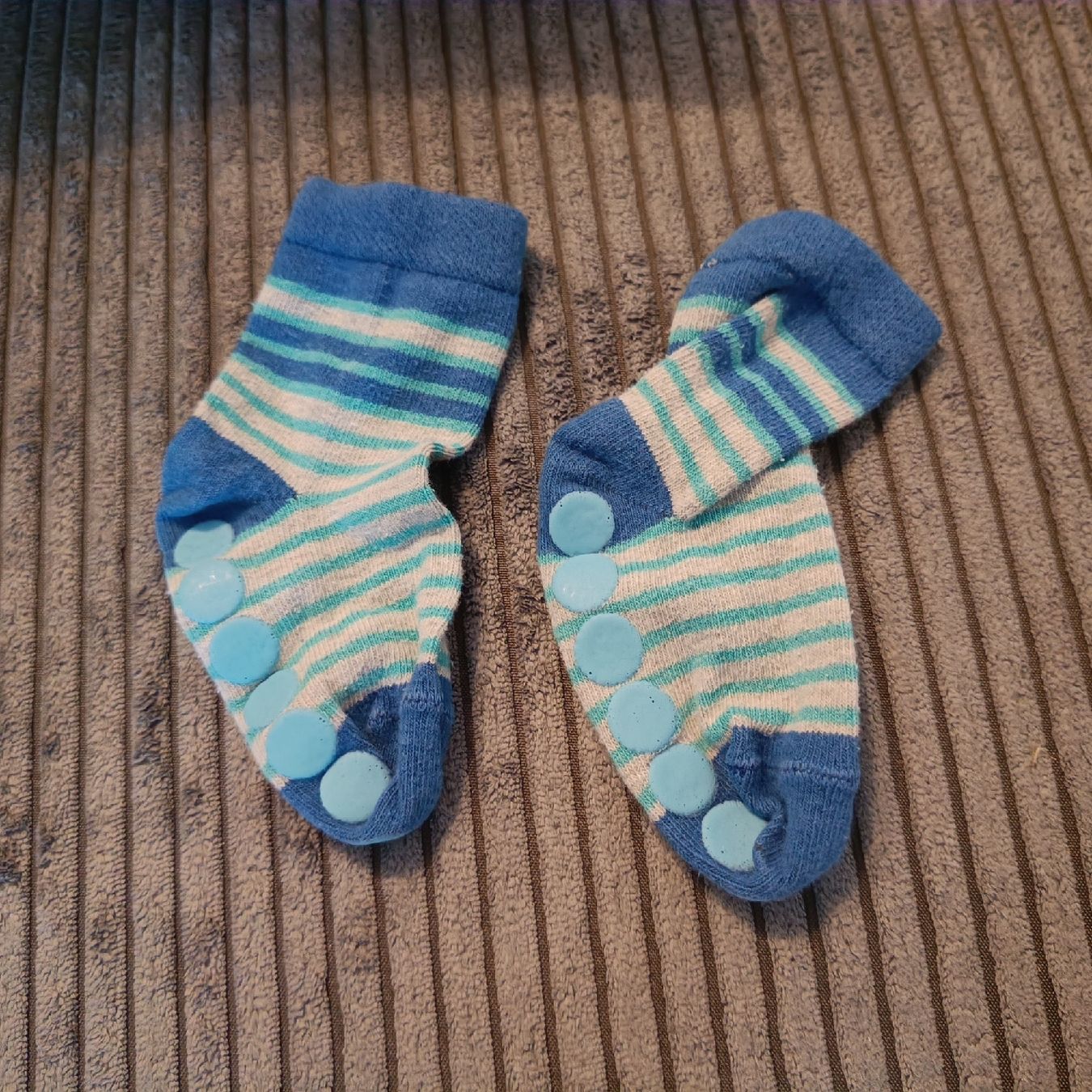 Calze per bambini: Socken Antigliss Grösse 19-22 – Usato da Jaberg venduto da urig17.