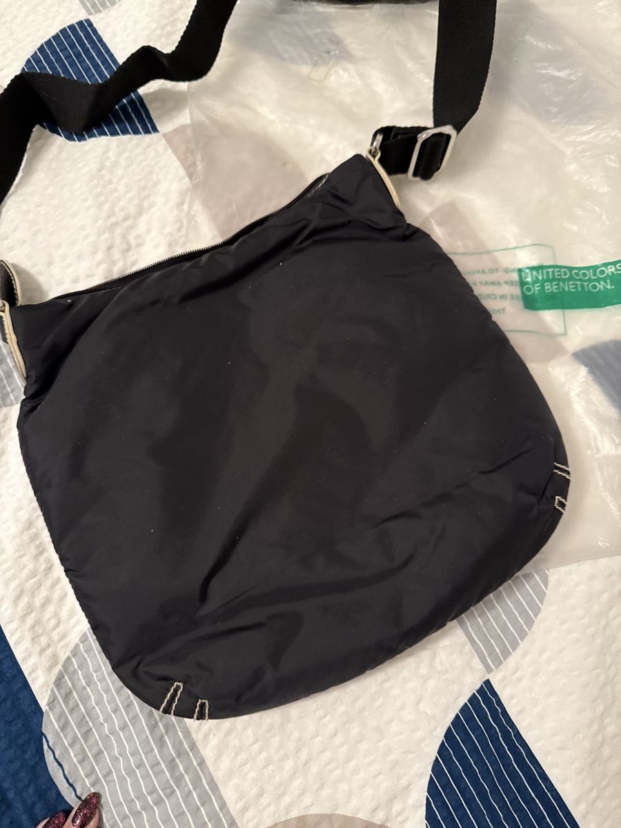 Benetton Taschen für Damen: NEU**BENETTON TASCHE**SPORTLICH & SEHR SCHÖN*** – Neu und originalverpackt aus Zürich von Ceca52 4