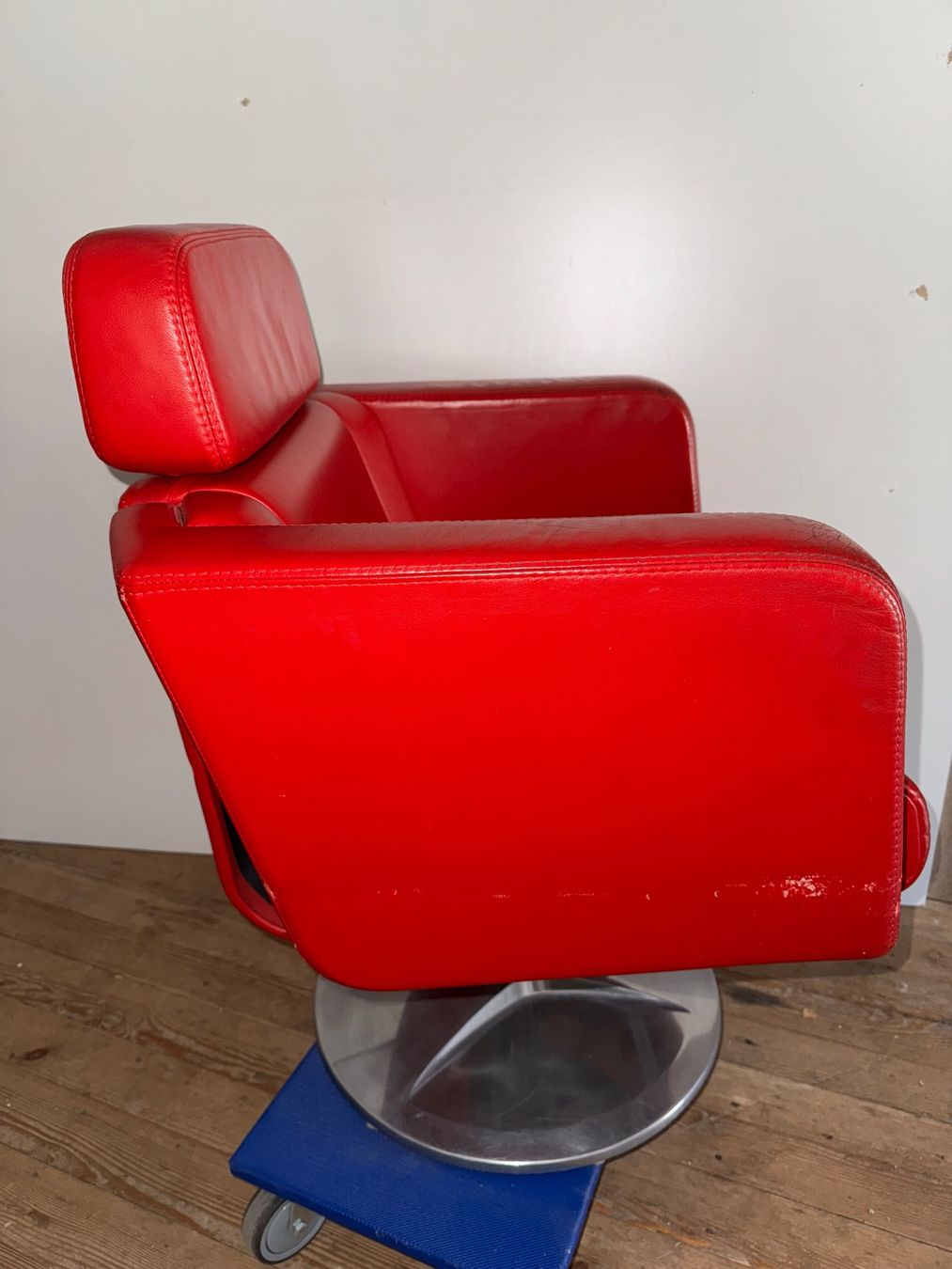 Giroflex Stühle: Stoll Giroflex 21 - 6091 Designed by Paolo Fancelli - Nr.3 – Defekt aus Aesch ZH von superpotato 4
