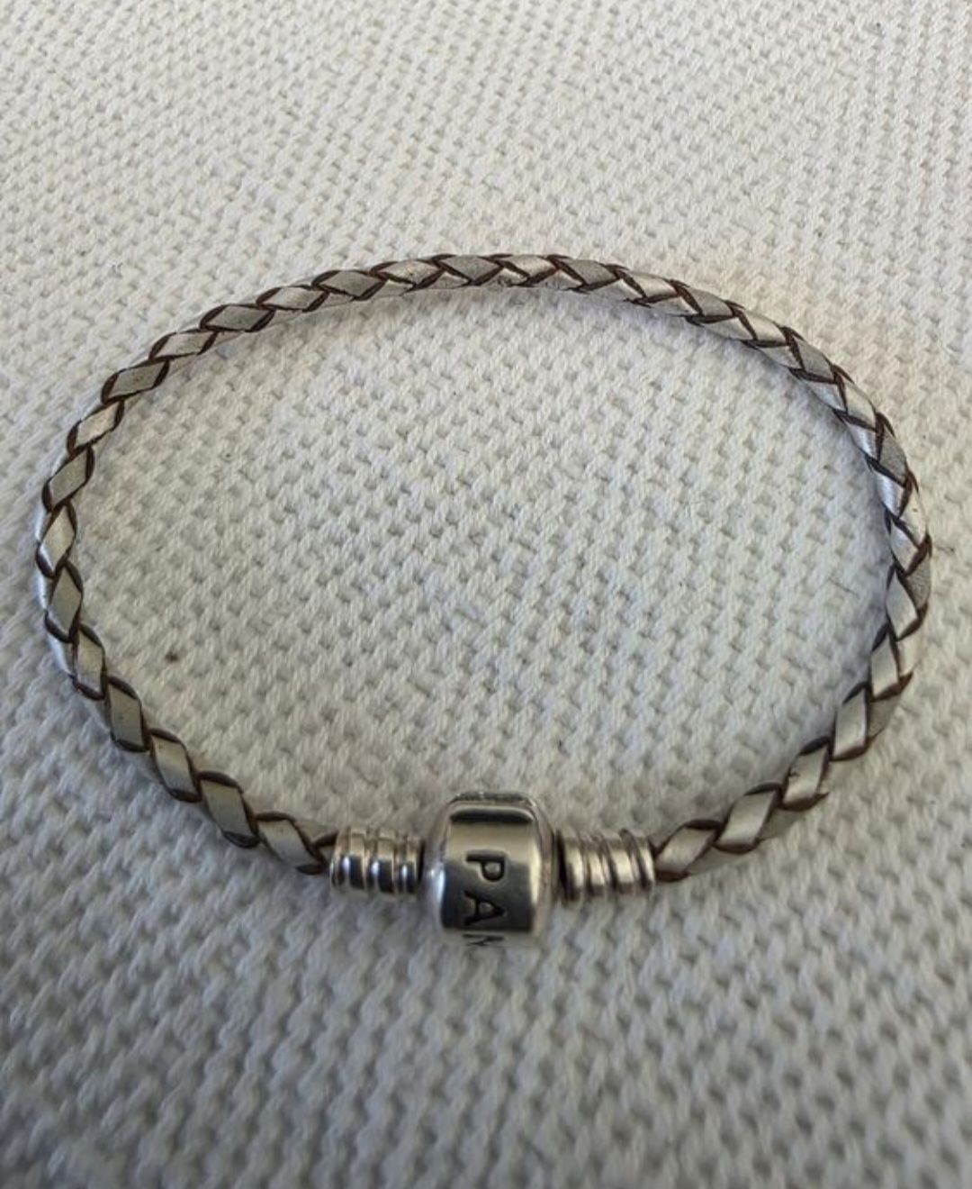 Bracciali & Braccialetti: Pandora🌒 – Usato da St-Pierre-Clages venduto da _RV 1