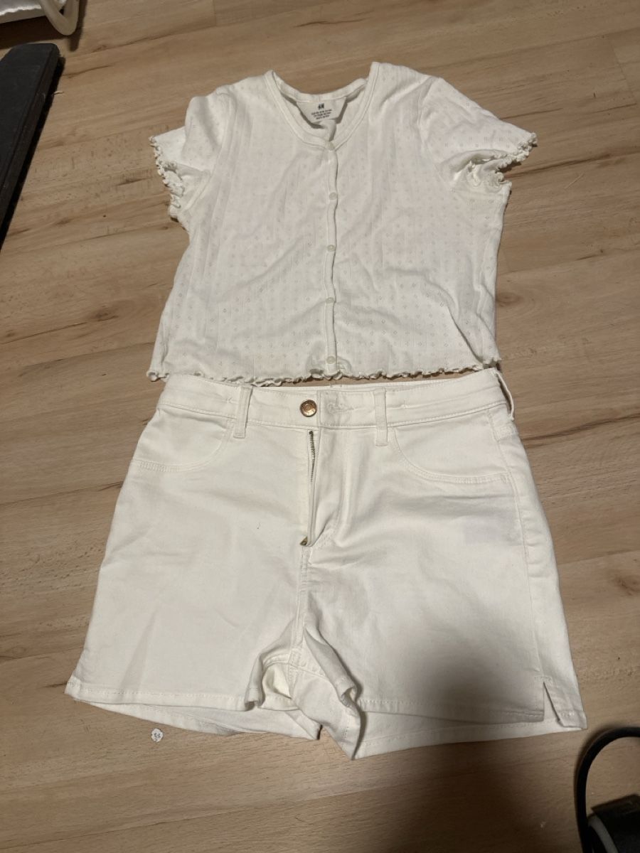 H&M Kleiderpakete & -sets: H&M Set, Weiss,Shirt 170/164 – Gebraucht aus Berg SG von ES78