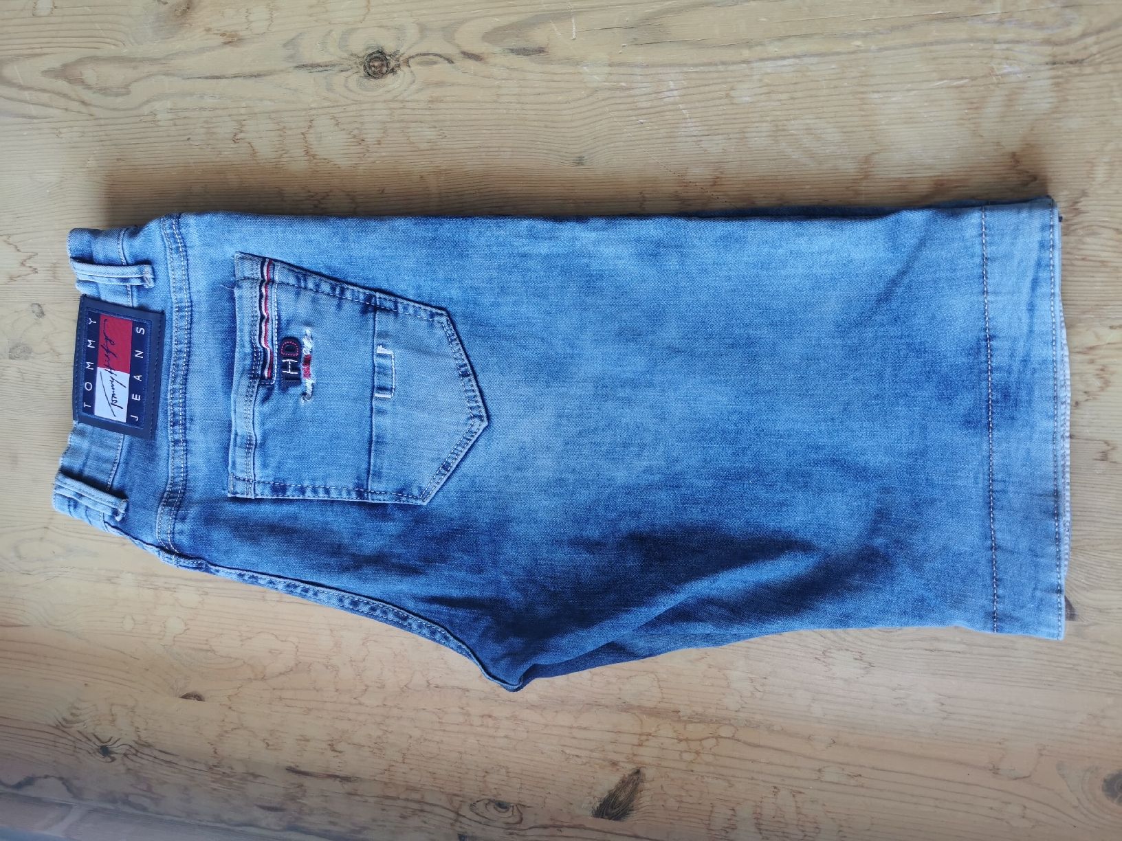 Jeans: Tommy Hilfiger Shorts 33 – Usato da ZERNEZ venduto da joaofonseca 4