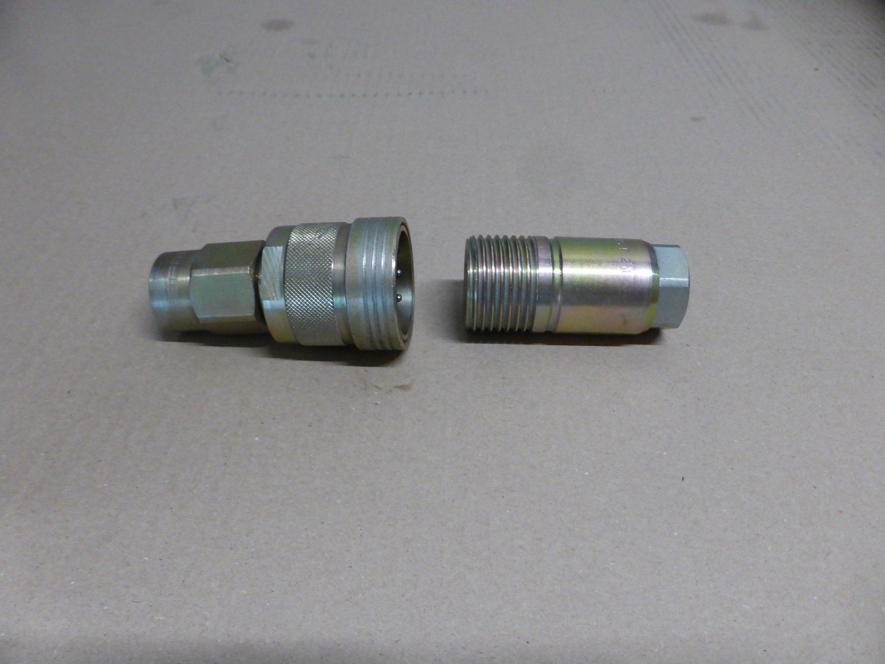 Escavatori: Hydraulik Kupplung – Nuovo (secondo la descrizione) da Buttisholz venduto da Tortuga07