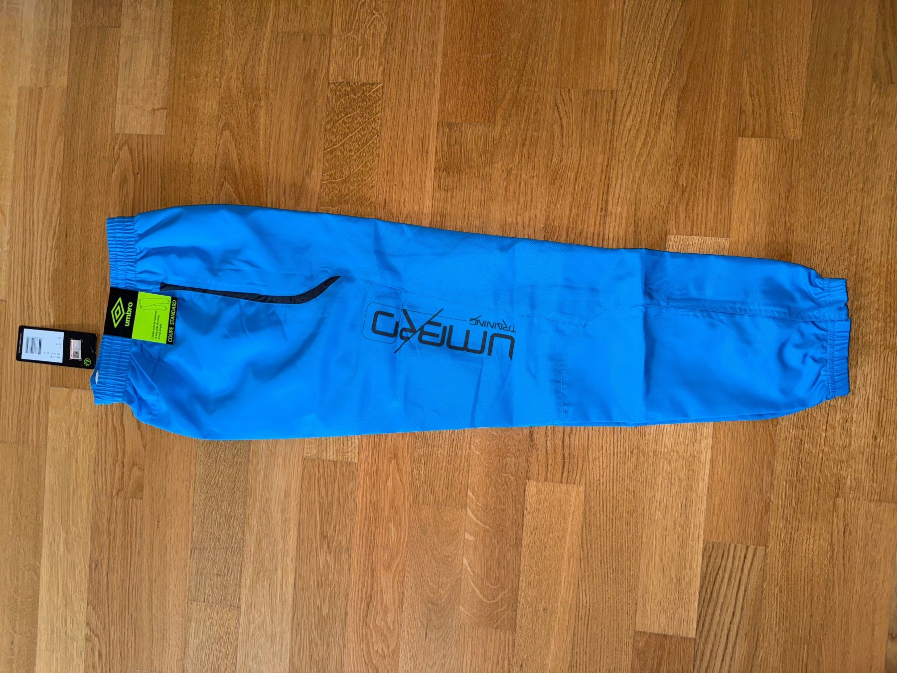 Hosen: Bas de jogging Umbro NEW – Neu und originalverpackt aus Cologny von PEACEANDLOVE 2