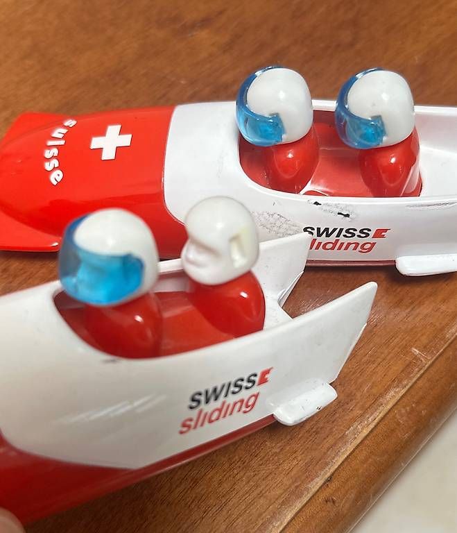 Giocattoli: Swiss Sliding Bobs  – Usato da Wallenwil venduto da Britishbulldog 2