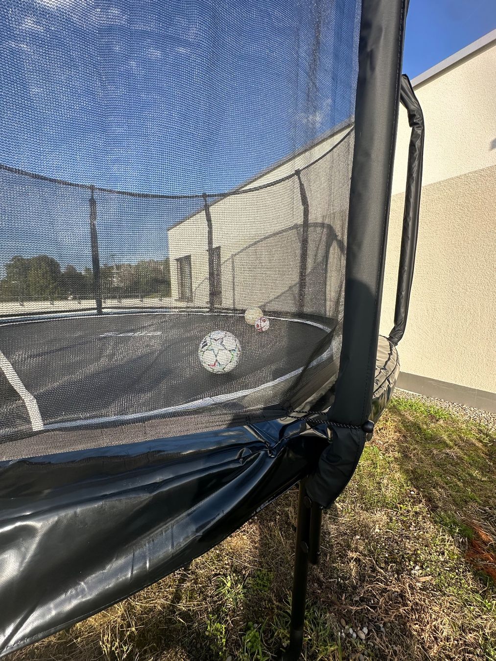 Salta Trampolini: NEU Trampolin Salta First Class schwarz 423 – Nuovo (secondo la descrizione) da Küssnacht am Rigi venduto da Herlinde 8