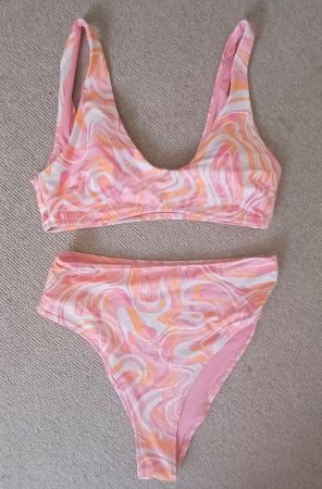 Bikini Sommerkleidung Grösse M Rosa Orange Weiss Neu