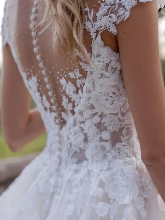 Vestiti: MODECA Brautkleid – Usato da Rheinfelden venduto da Dwalliseri 2