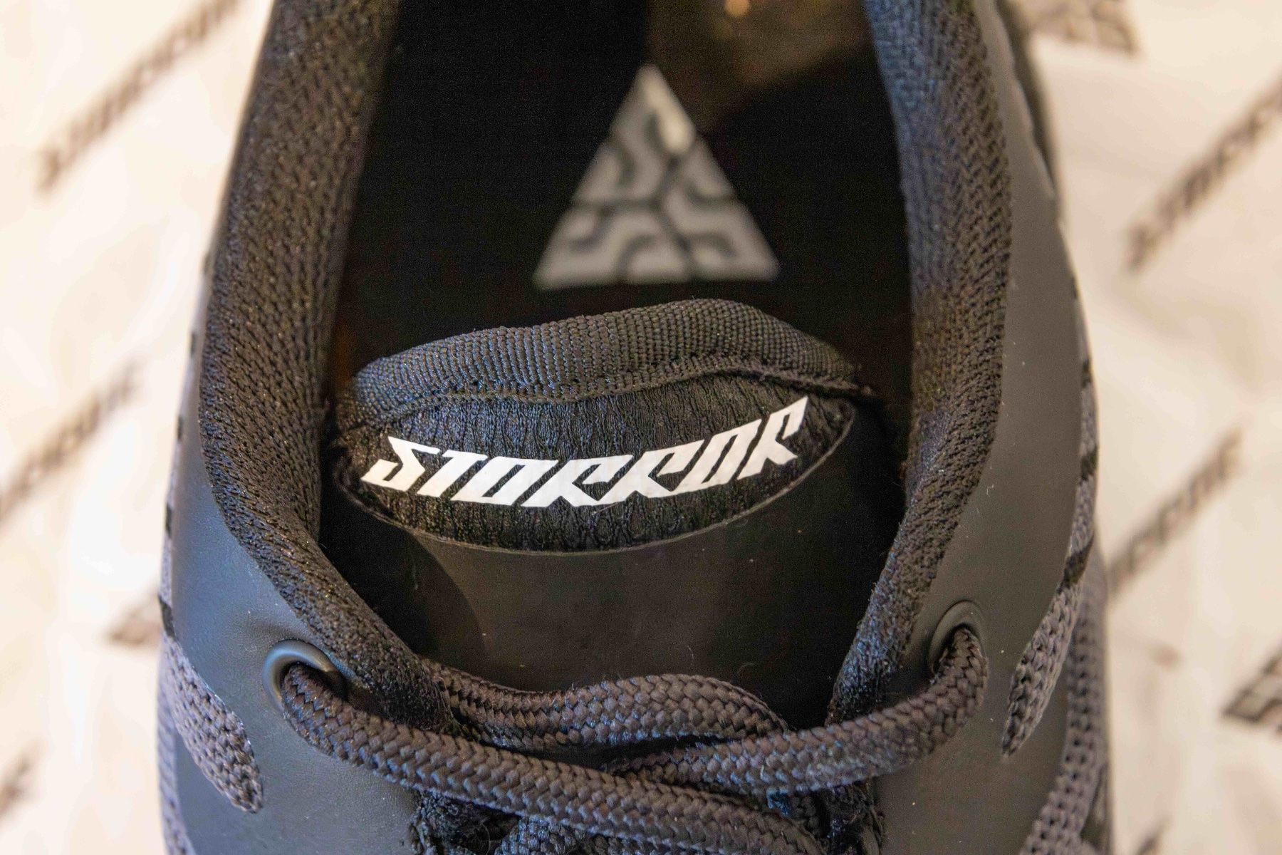 Scarpe da uomo: STORROR TECH TENS - Parkour-Schuh, schwarz Gr.44 – Nuovo e nell'imballaggio originale da St. Gallen venduto da tom-86 3