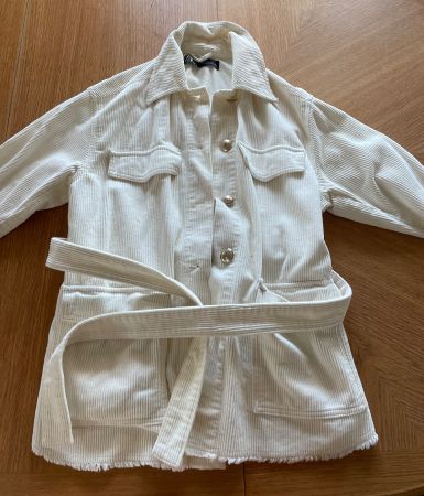 Zara Jacke