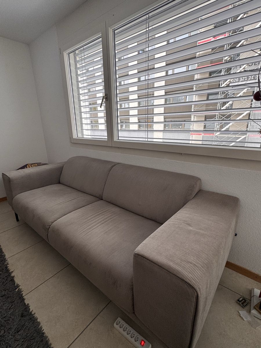 Sofas: Canape conforama – D'occasion à Fribourg par ssa_6qcx 2