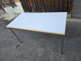Tisch 130x65x75