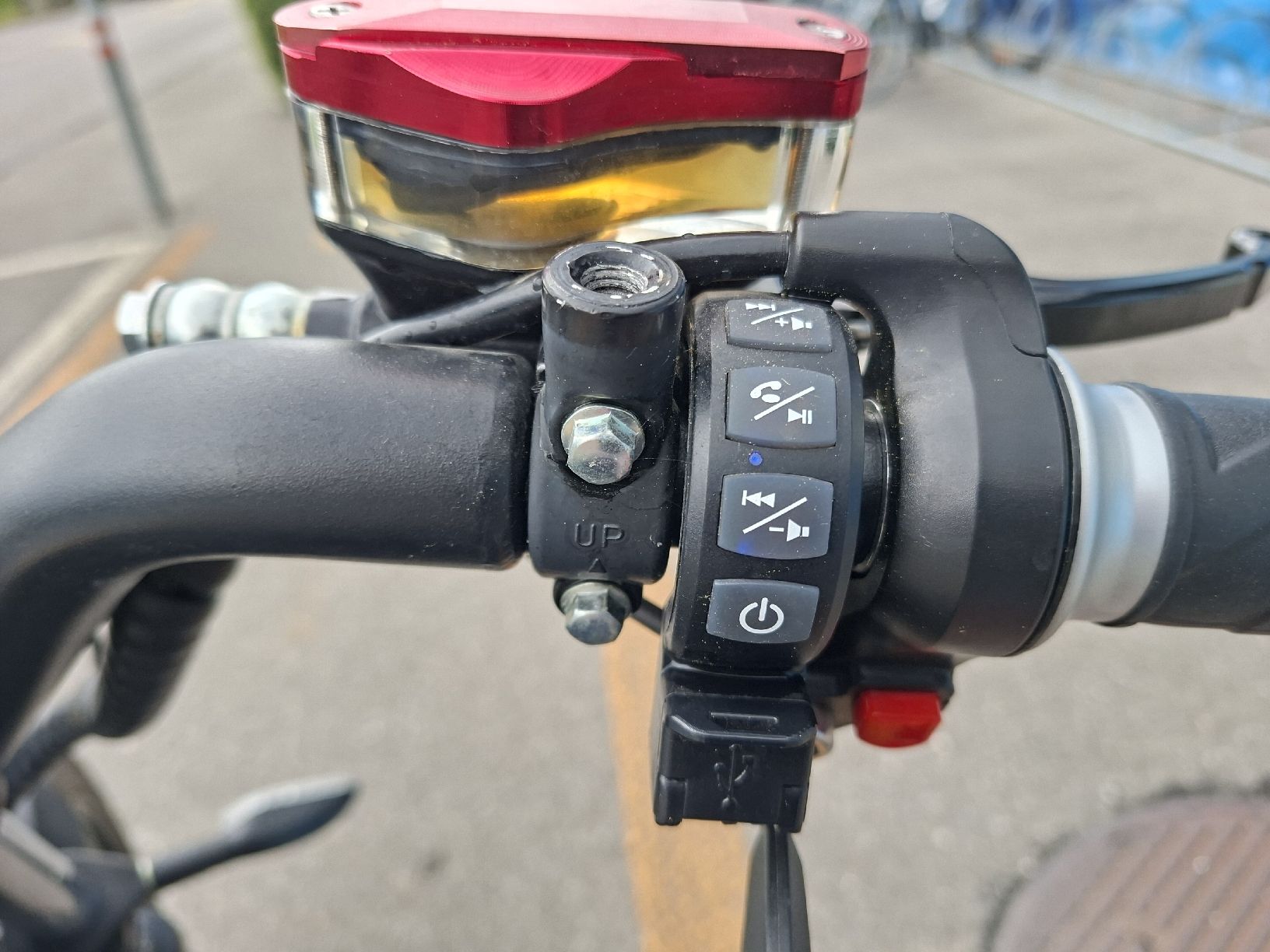 Veicoli elettrici: Ghostbiker Chopper E-Roller - Sommerangebot! Top Zustand! – Usato da Ostermundigen venduto da Ismett 3